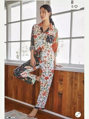 Desmond & Dempsey Floral Contrast Pajama Set Floral Cotton Pajama Set Size XS